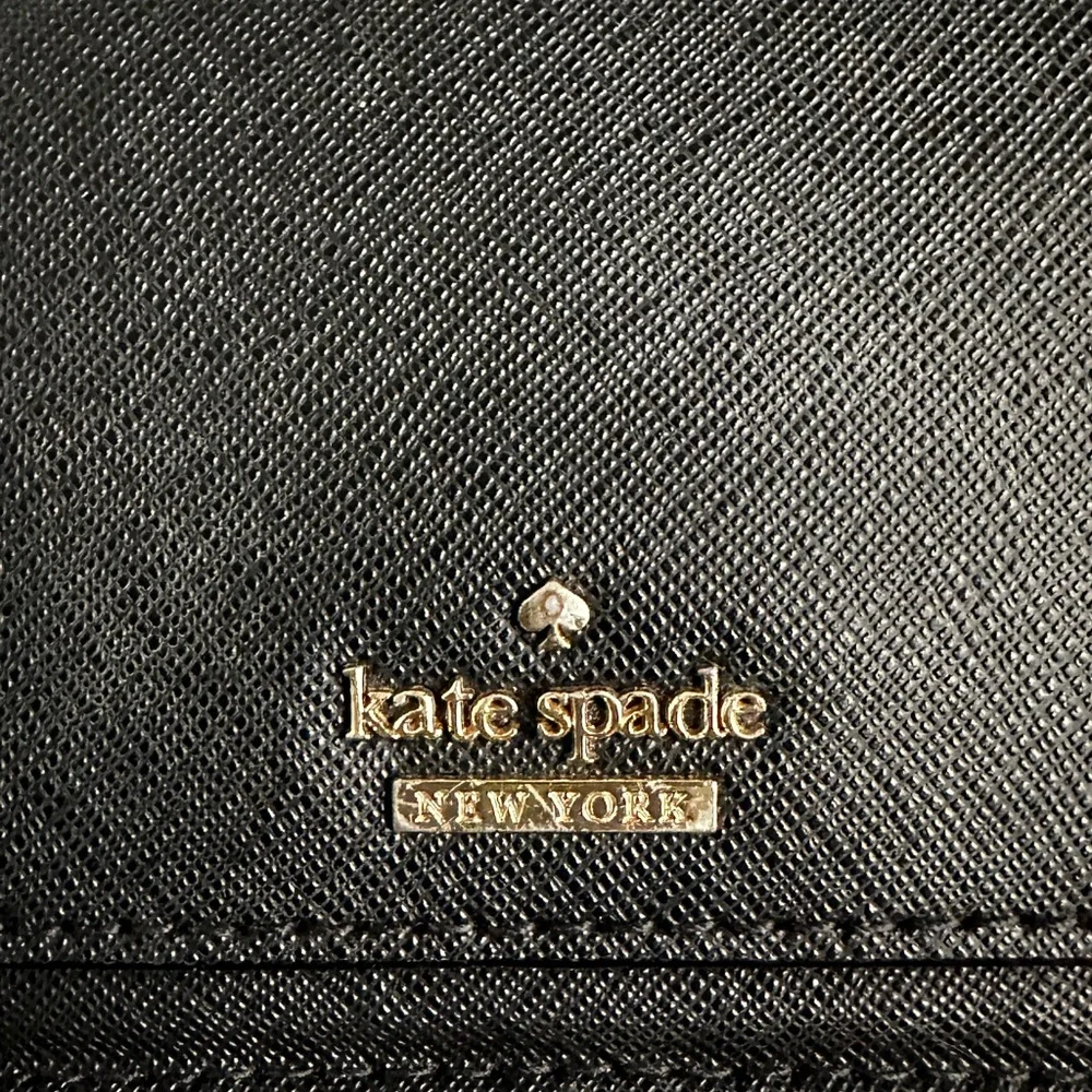 Authentic Kate Spade Wallet - Picture 2 of 13